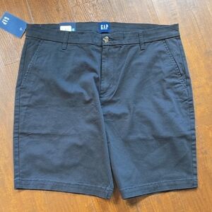 GAP Black Flat Front Shorts Classic Style